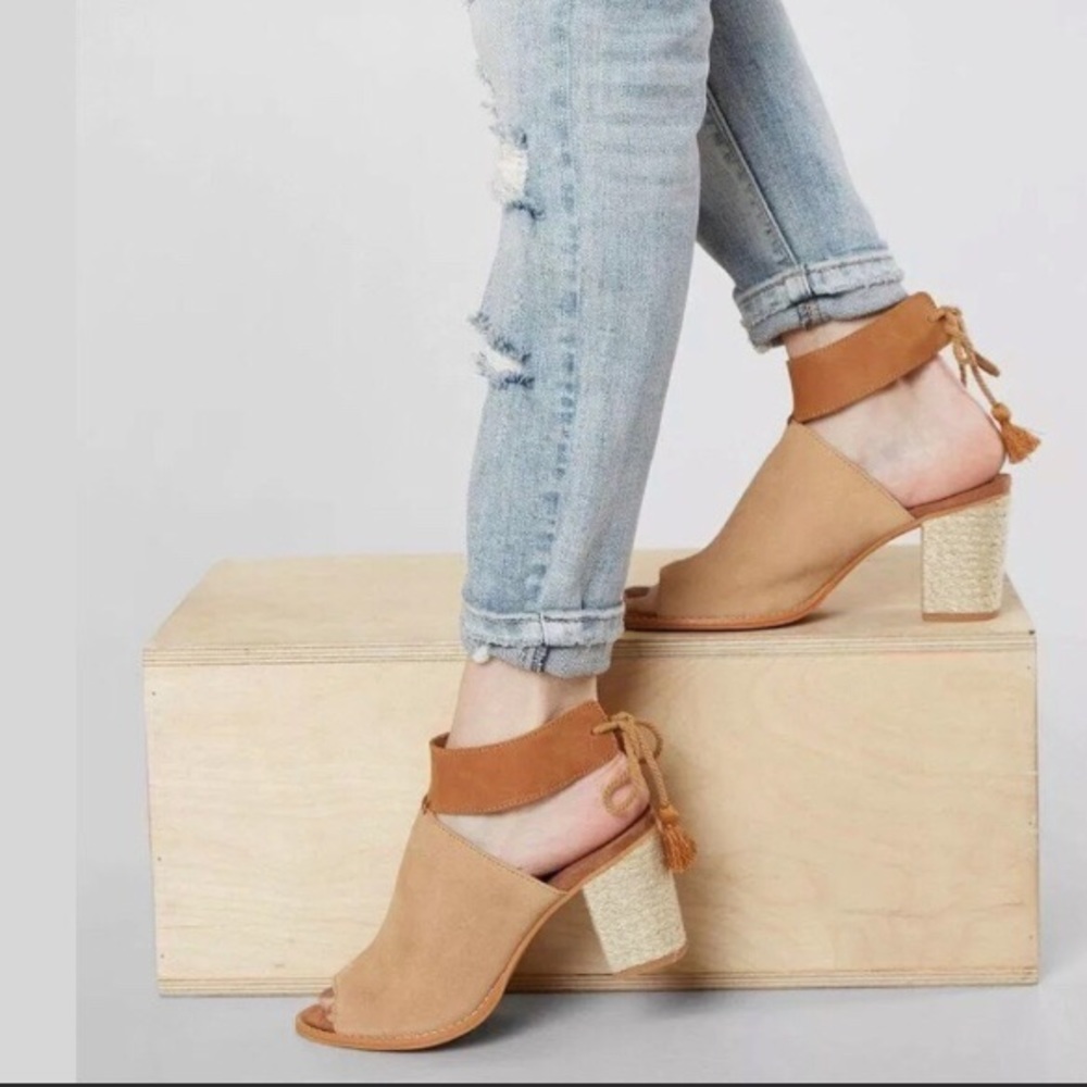 Toms Seville Peep Toe Sandal